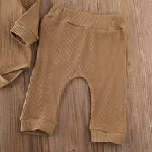 Auburn Ribbed Outfit