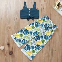 August Tropical Outfit