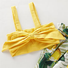 Miranda Lemon Outfit