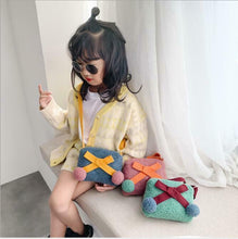 Karisa Messenger Bag