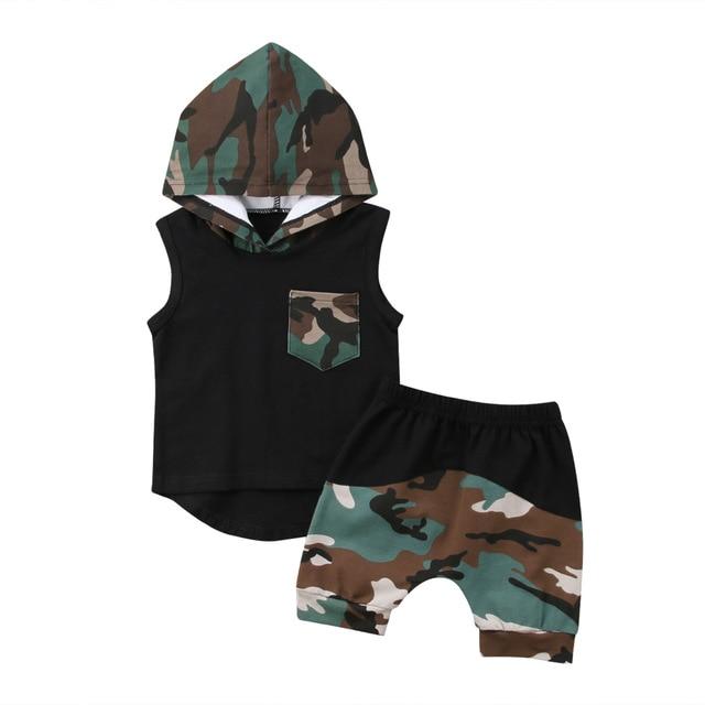 Axel Camo Outfit